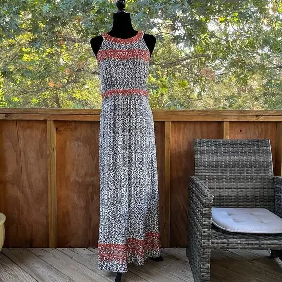THML Jameson Embroidered Sleeveless Maxi Dress Size M - Picture 1 of 10